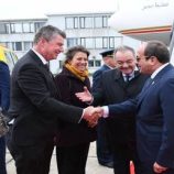 تجمع كبير للمصريين أمام مقر السيسي في بروكسل (الفيديو)