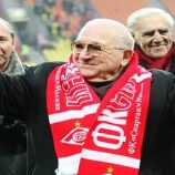 أسطورة سبارتاك موسكو يحتفل بعيد ميلاده الـ99 ويتحدث عن سر طول العمر