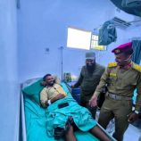 الوالي واليافعي يتفقدان جرحى الهجوم الإرهابي على المحفد