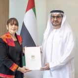 الخارجية الإماراتية تتسلم أوراق اعتماد سفيرة فلسطين لدى أبوظبي