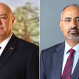 الرئيس الزُبيدي يهنئ الرئيس اللبناني بذكرى استقلال بلاده