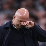 اسم كبير على أبواب ” أنفليد”.. أول المرشحين لخلافة سلوت في ليفربول