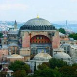 تحذير صارخ من مؤرخ تركي: آيا صوفيا في خطر والعالم سيحاسبنا (صور)