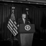 ترامب يعلن إغلاق المجال الجوي فوق فنزويلا بالكامل