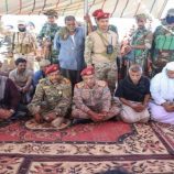 حضرموت.. بارجاش يقدم واجب العزاء لقبيلة وأسرة الشاب القتيل بن عجلان