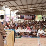 بحضور قيادة انتقالي المحافظة .. أبناء أبين يؤدّون صلاة جمعة “الوفاء للمشروع العربي” في ساحة الاعتصام