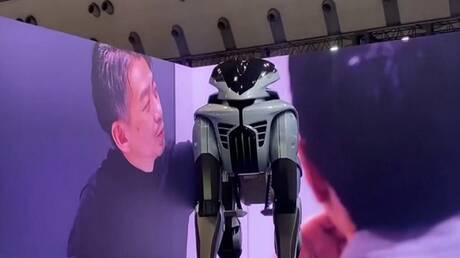 من الخيال العلمي إلى الواقع.. الروبوت “كورليو” سيطرح في الأسواق عام 2035 (فيديو)