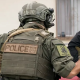 البيت الأبيض يكشف عدد المهاجرين غير الشرعيين الذين غادروا البلاد منذ قدوم ترامب