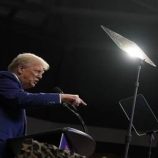 ترامب يفرض قيودا كاملة على دخول رعايا 5 دول جديدة للولايات المتحدة