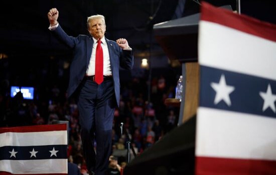 ترامب يؤكد ضرورة الاستخواذ على غرينلاند