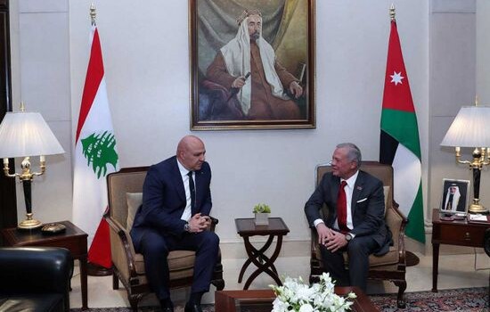 هاتفياً.. عاهل الأردن والرئيس اللبناني يبحثان تعزيز العلاقات الثنائية