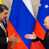 روسيا والصين تستنكران الضغوط العسكرية الأمريكية على فنزويلا