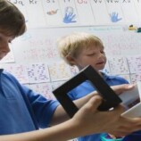 تعليم الأطفال إدارة المال.. نصائح عملية من عالمة نفس