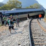 المكسيك.. خروج قطار عن مساره في ولاية واهاكا