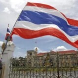 كمبوديا تتهم تايلاند بقصف مدينة بويبت الحدودية