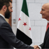 المبعوث الأمريكي الخاص إلى سوريا يؤكد دعم واشنطن للمرحلة الانتقالية ويحث على ضبط النفس في حلب