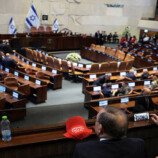 إسرائيل.. طرح صيغة نهائية لقانون إعدام الأسرى الفلسطينيين على الكنيست