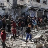 اللجنة الوطنية الفلسطينية لإدارة غزة تصل مصر تمهيدا لدخول القطاع