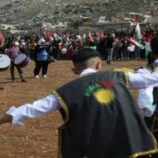 بين الترحيب والتحفظ.. هكذا تفاعل السوريون مع مرسوم الشرع حول حقوق الأكراد في سوريا