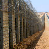 إسرائيل تستعد لإنفاق المليارات لتنفيذ خطة على حدود مصر والأردن