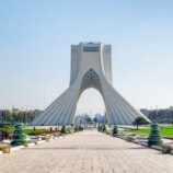 كندا تفرض عقوبات إضافية على إيران