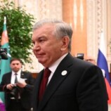 أوزبكستان والولايات المتحدة توقعان اتفاقيات تشمل محطات الوقود والمعادن النادرة والزراعة