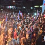 وصول حشود كبيرة إلى منصة الشهداء في الحبيلين قبل يوم من فعالية الثبات