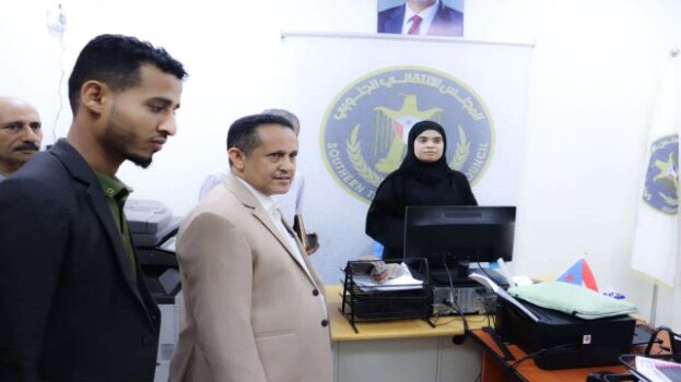 الحالمي يتفقد سير العمل في انتقالي العاصمة عدن