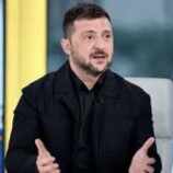 زيلينسكي: واشنطن طلبت دعم كييف لحماية قواتها في الشرق الأوسط