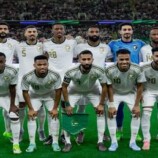 برسالة “ساخرة”.. أمير سعودي يعلق على الخسارة الثقيلة لمنتخب بلاده أمام مصر