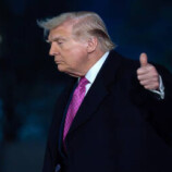 البيت الأبيض: ترامب يعتزم عقد صفقة مع إيران قبل 6 أبريل