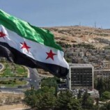 سوريا.. اعتقال أحد ضباط نظام الأسد ونقله إلى دمشق للتحقيق (صورة)