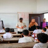 بن جرادي يتفقد سير العملية التعليمية في مدارس وثانويات صيرة بعدن