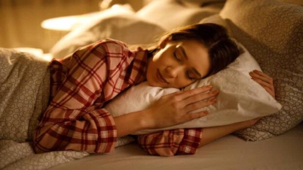 تعرف على مشروب طبيعي يقلل الأرق ويحسن النوم