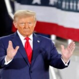 ترامب يعلن تمديد وقف إطلاق النار مع إيران