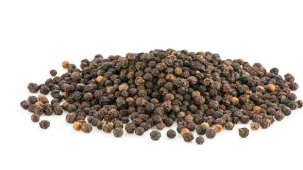 دراسة: الفلفل الأسود قد يساهم في تقليل التهابات الجهاز التنفسي