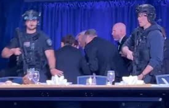 ترامب يصف المشتبه بإطلاقه النار خلال حفل العشاء الإعلامي بأنه ذئب منفرد