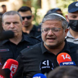 بريطانيا تستدعي القائم بالأعمال الإسرائيلي على خلفية فيديو إهانة بن غفير نشطاء “أسطول الصمود”