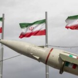إيران تدرج شركات ملياردير أمريكي ضمن قائمة أهدافها العسكرية.. ما السبب؟