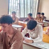 بين لهيب الصيف وظلام الكهرباء.. طلاب الثانوية العامة في عدن يخوضون امتحاناً في الصبر قبل العلم