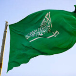 الملك السعودي وولي العهد يعزيان أمير قطر في وفاة الشيخ حمد بن خليفة