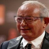 ساويرس يرد على هجوم بسبب توزيع هدايا على “لاعبي مصر الأغنياء”