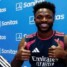 رد فعل فينيسيوس جونيور بعد تجديد عقده مع ريال مدريد (صورة)